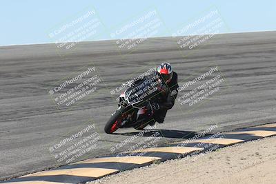 media/Oct-13-2025-Moto Forza (Mon) [[a66d839500]]/3-B Group/Session 2 (Bowl)/